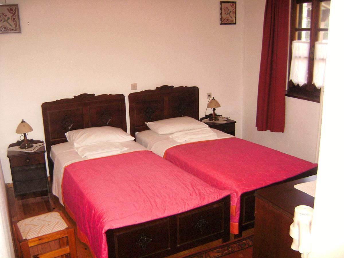 Aloni Guesthouse 아노퍼디나 외부 사진